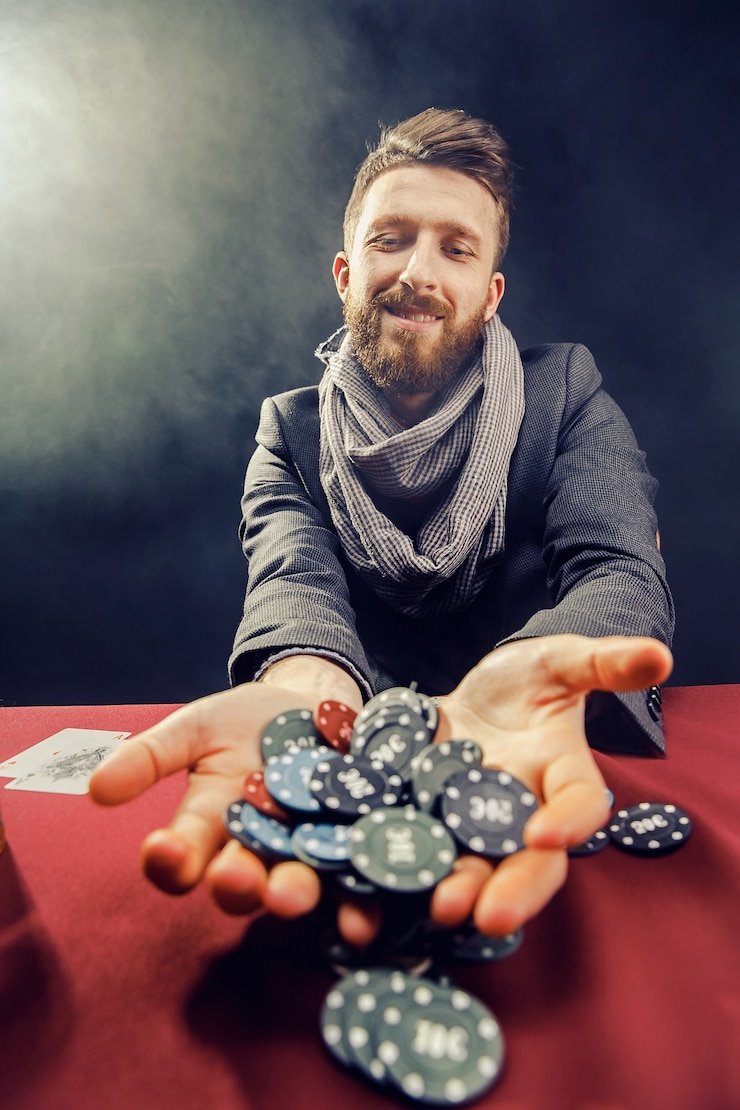 Pengguna Indonesia menikmati hiburan Slot Online di miliarslot77 lewat ponsel