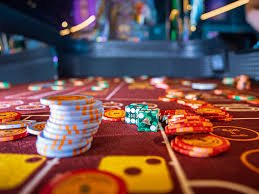 Pengguna Indonesia menikmati slot online miliarslot77 dari smartphone dengan nyaman di mana saja